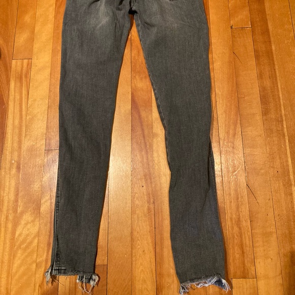 Zara jeans - Picture 2 of 3